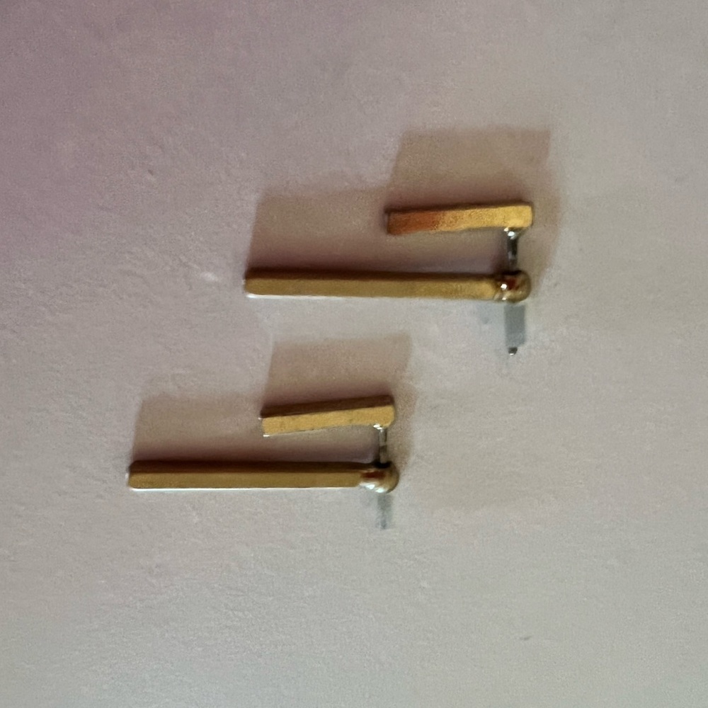 Earrings - Picture 2 of 3
